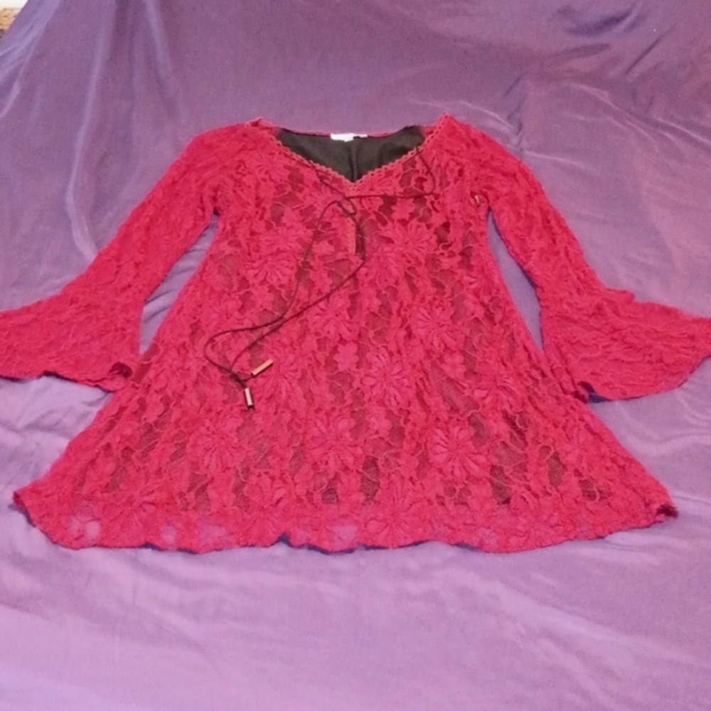 Burgundy lace dress size small. Never worn